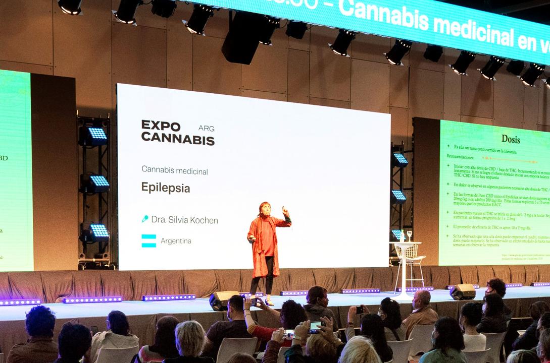 Conferencia sobre cannabis medicinal en Expo Cannabis con especialistas nacionales e internacionales