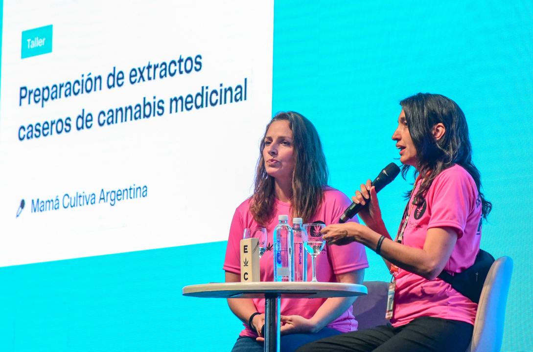 Taller de elaboración de aceite medicinal de cannabis en Expo Cannabis, dictado por Mamá Cultiva